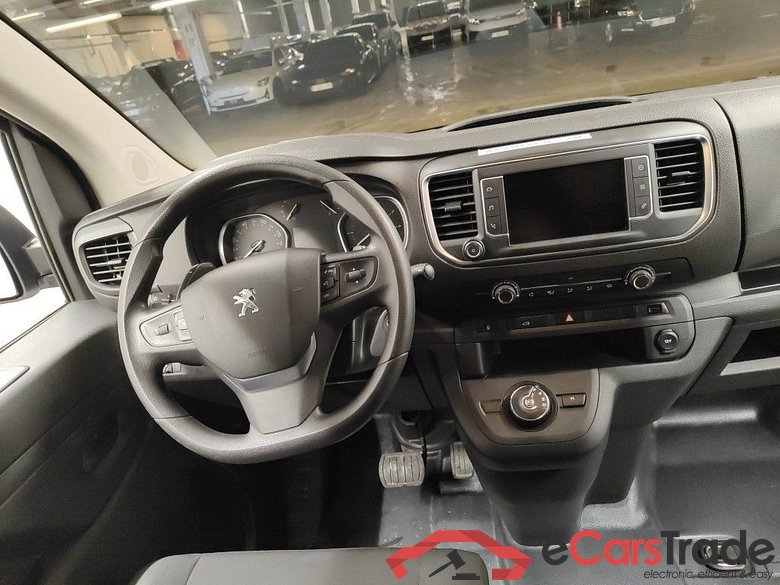 Peugeot Expert Standard L2 2.0 BlueHDi 145 EAT8 4d