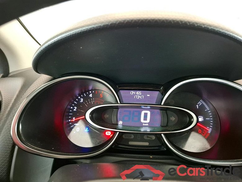 Clio IV Air MediaNav 1.5 dCi 75CV BVM5 E6 #6