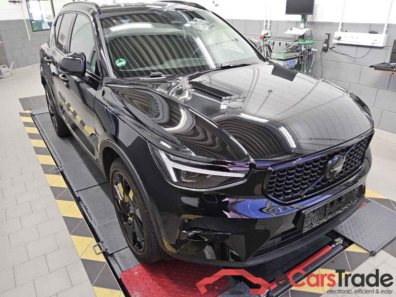 Volvo XC40 (2017->) DE - SUV5 B4 2WD EU6e, Ultra Black Edition (EURO 6e), (Facelift) 2024 - 2026 #2