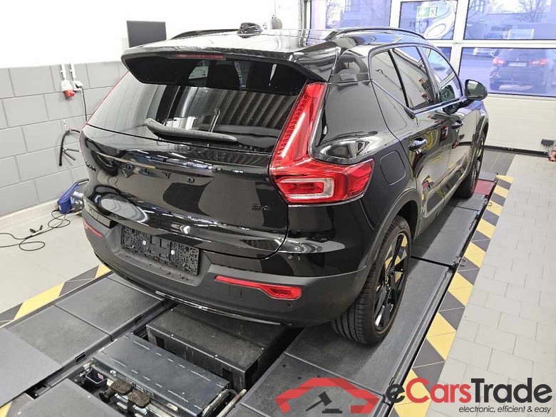 Volvo XC40 (2017->) DE - SUV5 B4 2WD EU6e, Ultra Black Edition (EURO 6e), (Facelift) 2024 - 2026 #3