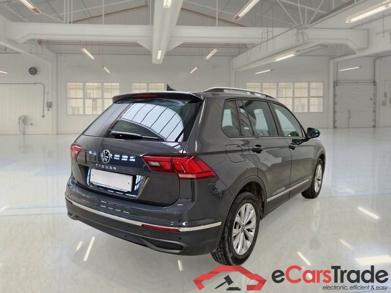 VOLKSWAGEN TIGUAN / 2020 / 5P / SUV 2.0 TDI SCR 90KW LIFE #2