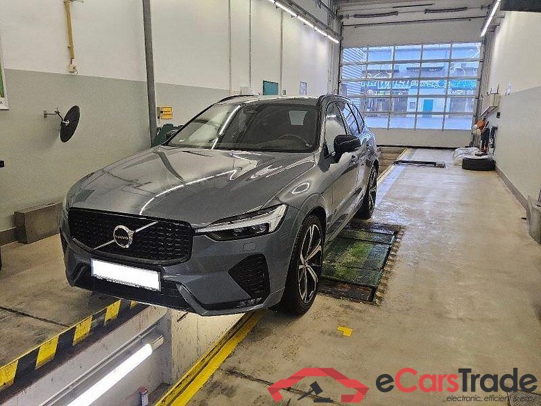 Volvo XC60 (03.2017->) DE - SUV5 B5 (Benzin) AWD EU6d, Ultimate Dark Mild-Hybrid (EURO 6d), (Facelift)