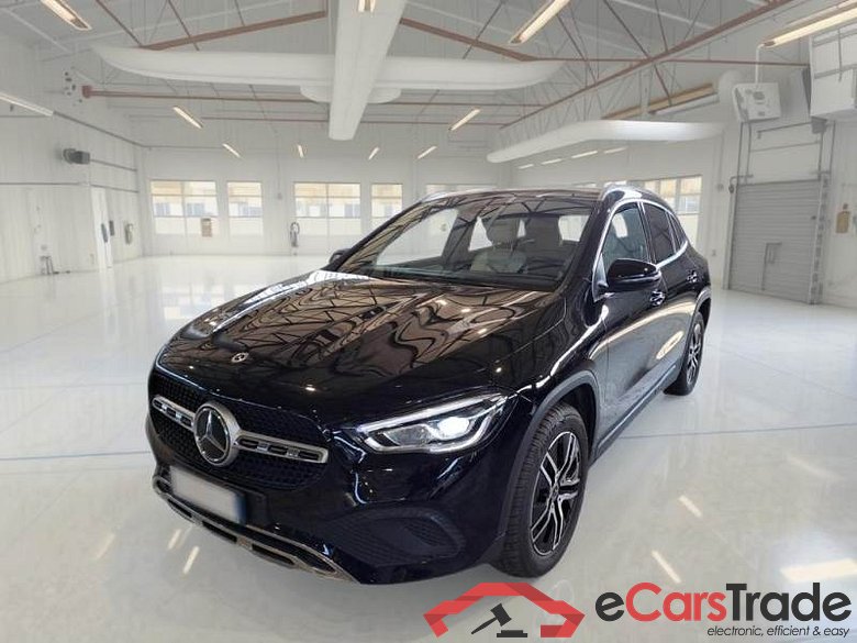 MERCEDES-BENZ GLA / 2020 / 5P / CROSSOVER GLA 250 E PLUG-IN HYBRID AUTO SPORT PLUS