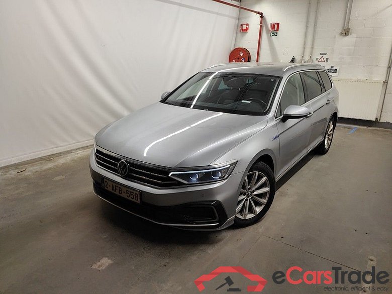 Volkswagen Passat Variant 1.4 TSI DSG6 GTE Business 5d