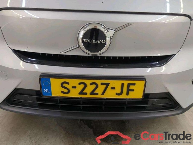 VOLVO C40 Recharge Core 69 kWh #4