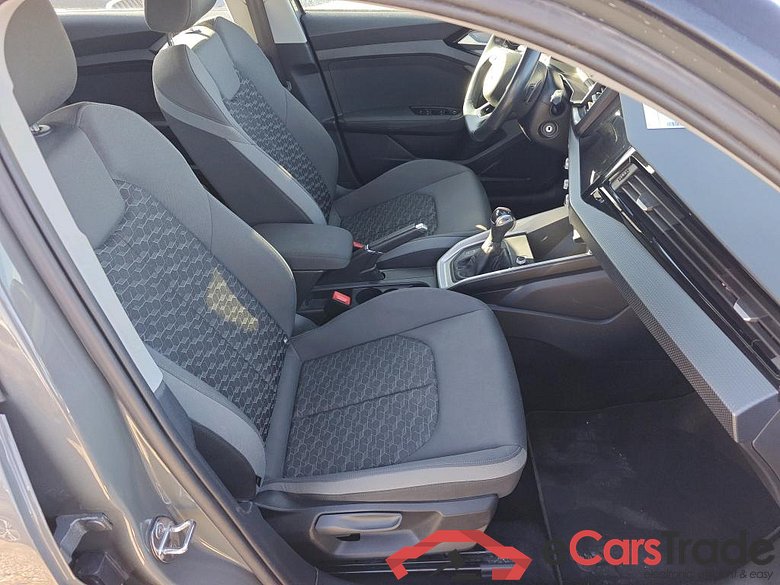 A1 Sportback 30 TFSI Adrenalin 1.0 TFSI 110CV AT7 E6d #6