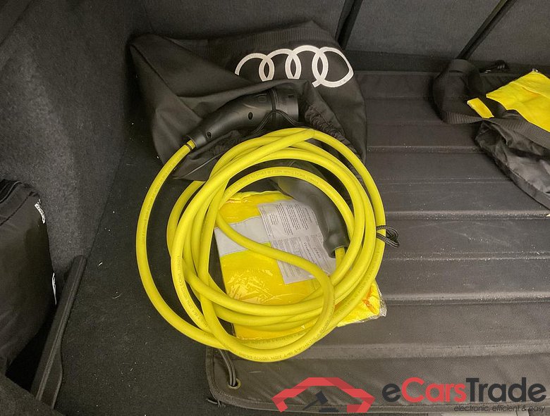 AUDI A3 Sportback PHEV Audi A3 Sportback Competition 45 TFSI e  180(245) kW(ch) S tronic #6