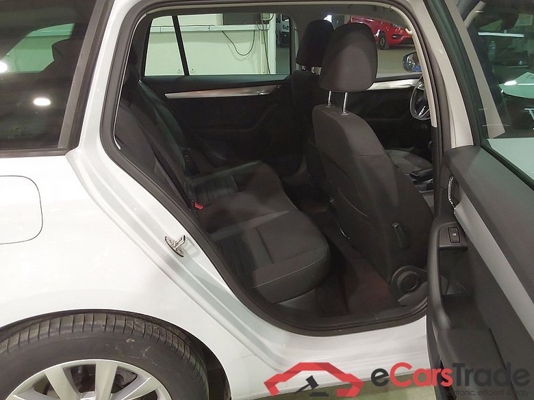 SKODA OCTAVIA COMBI - 2017 1.0 TSI Ambition DSG (EU6.2) #5