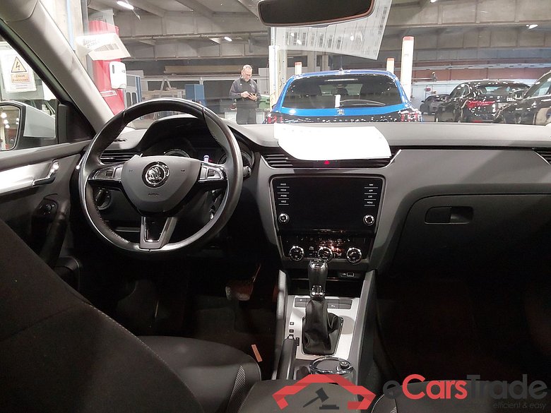 SKODA OCTAVIA COMBI - 2017 1.0 TSI Ambition DSG (EU6.2) #6