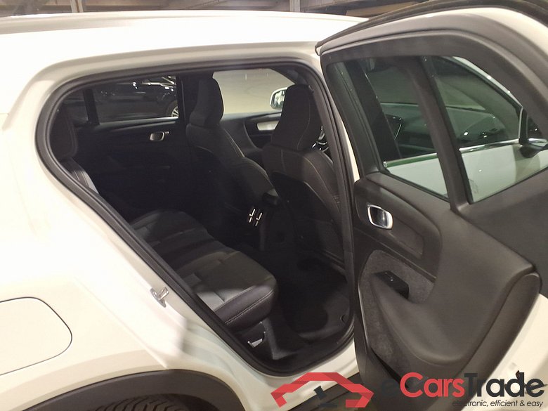 VOLVO XC40 1.5 T4 PHEV CORE DCT #5
