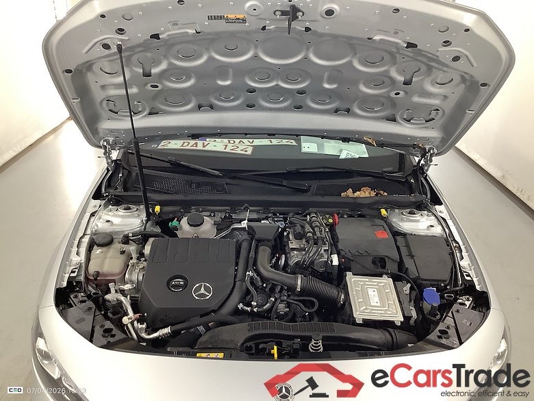 MERCEDES-BENZ A-CLASS 1.3 A 250 E LUXURY LINE DCT #6