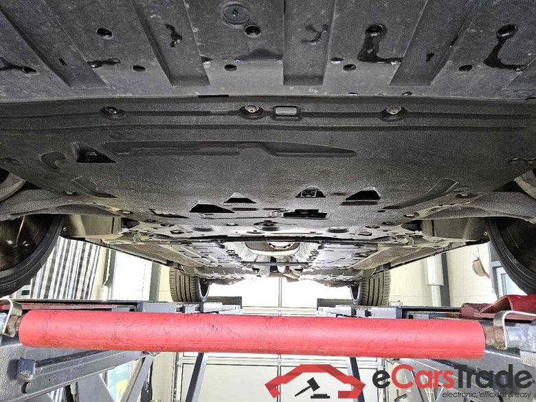 Volvo XC60 (03.2017->) DE - SUV5 B5 (Benzin) 2WD EU6d, R-Design Mild-Hybrid (EURO 6d), (Facelift) 2021 #5