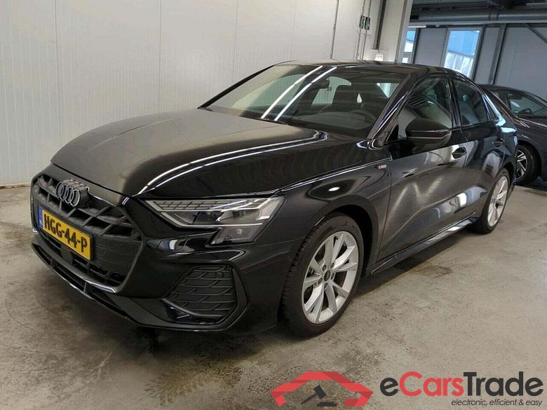 AUDI A3 Limousine 30 TFSI S edition