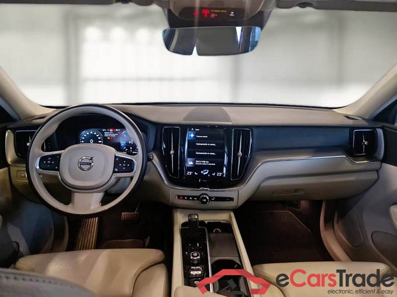 VOLVO XC60 / 2017 / 5P / SUV B4 D AWD AUTOMATICO BUSINESS #3