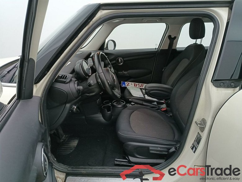 Mini 5 door One Aut. 5d #3