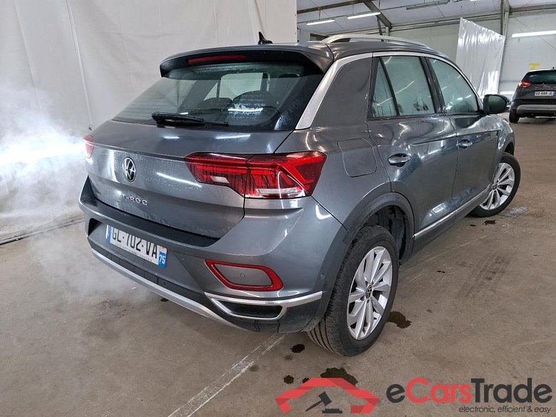 VOLKSWAGEN T-Roc / 2021 / 5P / SUV 1.5 TSI 150 EVO STYLE DSG7 #3