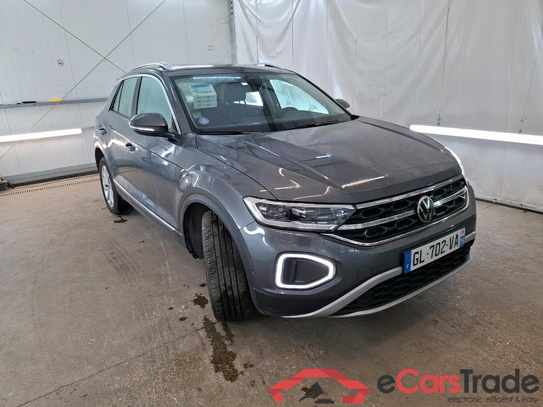 VOLKSWAGEN T-Roc / 2021 / 5P / SUV 1.5 TSI 150 EVO STYLE DSG7 #4