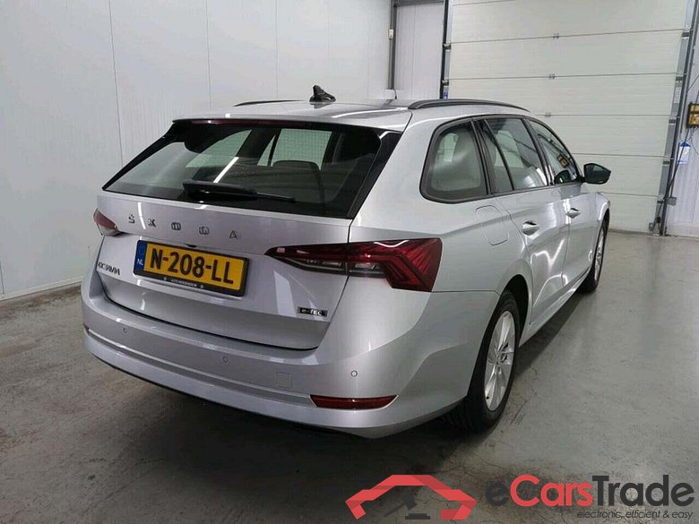 SKODA Octavia Combi 1.0 TSI Bns Edition #2