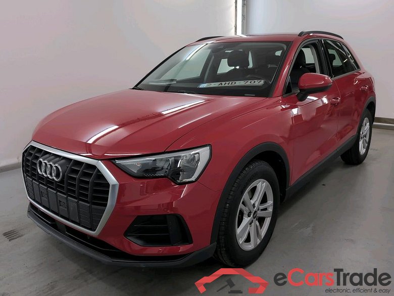 AUDI Q3 1.5 35 TFSI S TRONIC #1