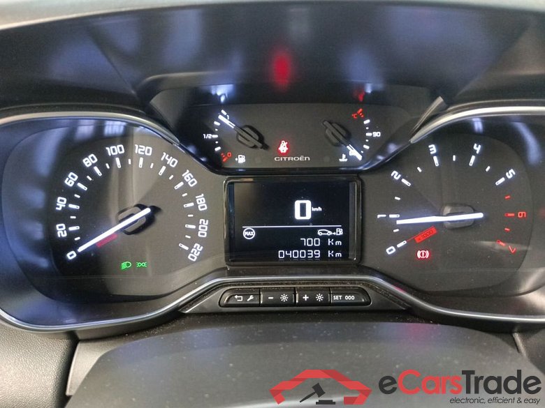 Citroën C3 Aircross 1.5 BlueHDi 110 S&S MAN6 Shine 5d #4