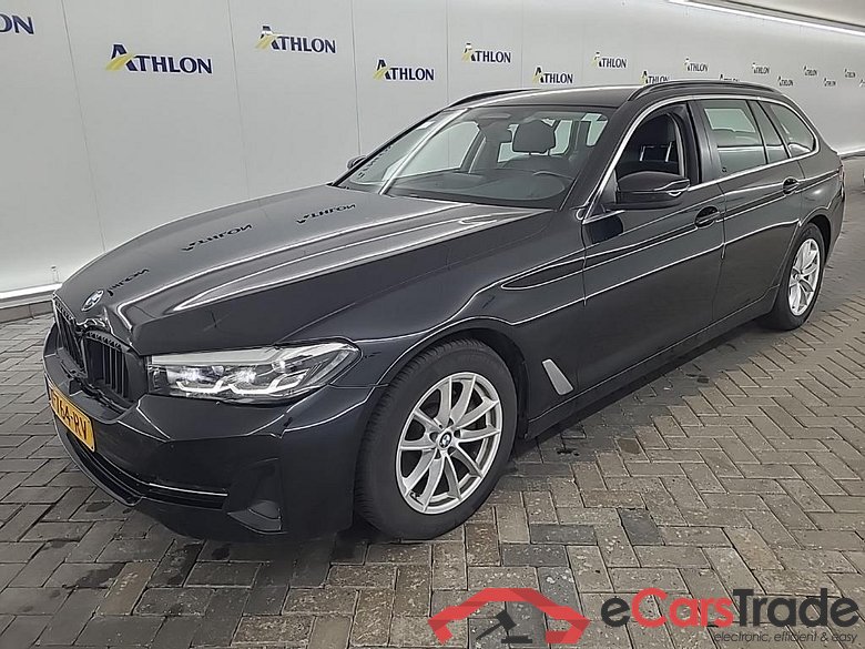 BMW 5-serie Touring 520iA Business Edition Plus 5D 135kW #1