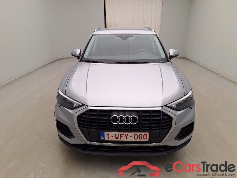 Audi, Q3 '18, Audi Q3 35 TDI S Tronic Business Edition 5d