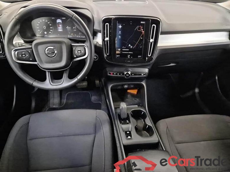 VOLVO XC40 / 2017 / 5P / SUV T5 PLUG-IN HYBRID AUTO RECH INSCRIP EXPR #3