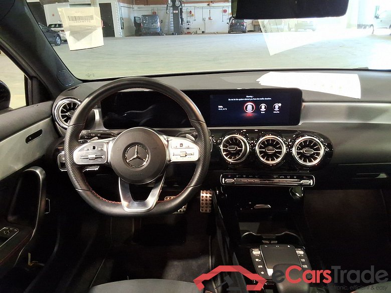 MERCEDES-BENZ A-CLASS 1.3 A 250 E DCT #6
