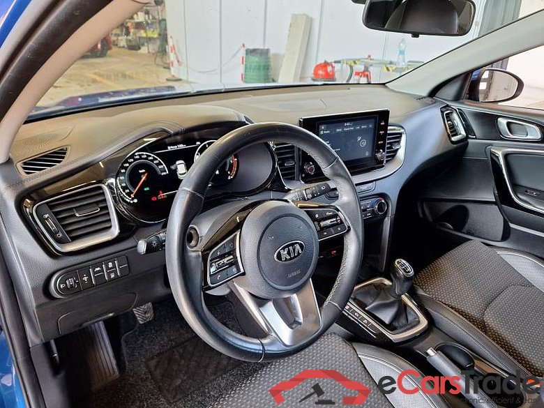 KIA XCEED / 2019 / 5P / CROSSOVER 1.6 CRDI 136 CV MHEV IMT STYLE #3