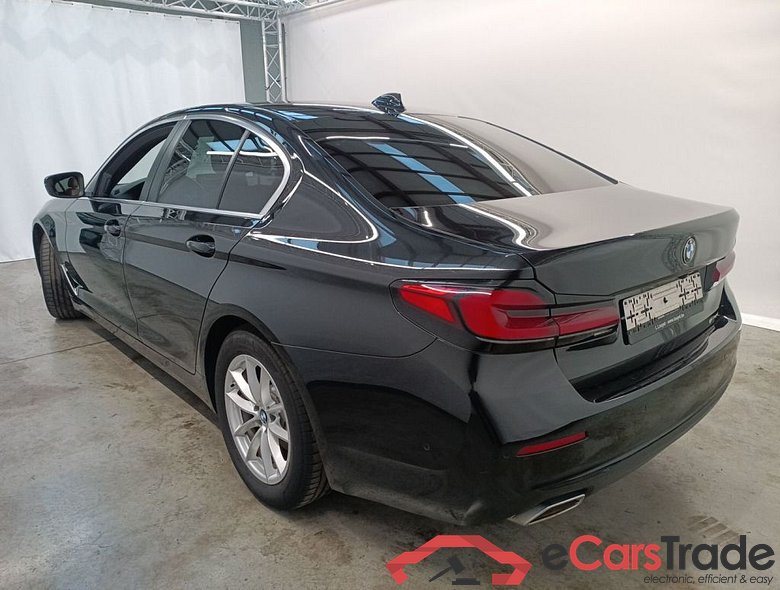BMW 5 Reeks Berline 518d 110kW Aut. 4d #1