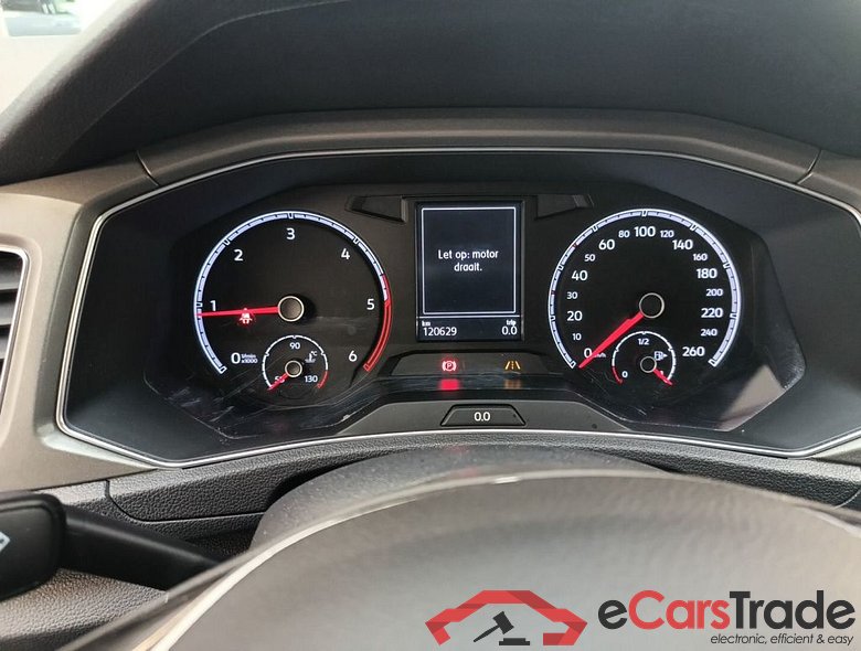 Volkswagen T-Roc 1.6 TDI Style 5d #6