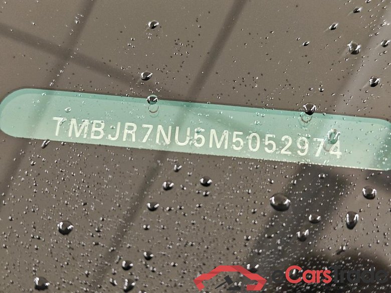 Skoda Karoq 1.5 TSI ACT Greentech DSG Sportline Buss 5d #6