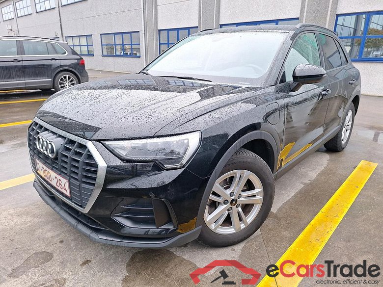 AUDI Q3 1.4 45 TFSI E S TRONIC