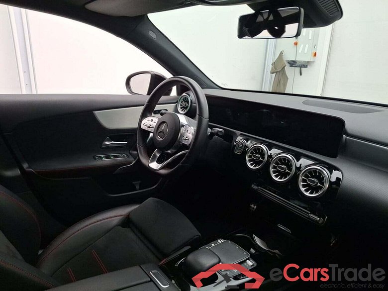 MERCEDES-BENZ A-klasse 250e Business Sol. AMG AUT. #3