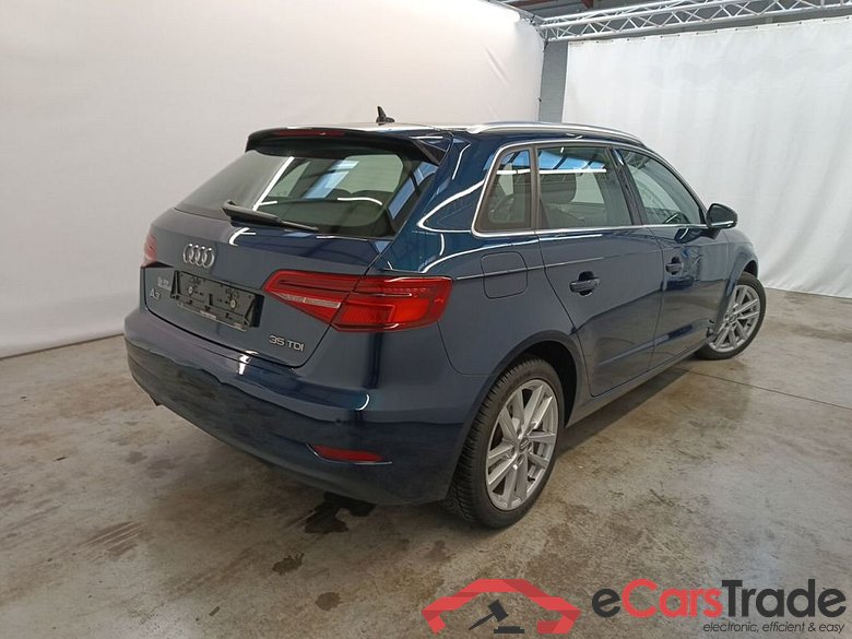 Audi A3 Sportback 2.0 35 TDi 110kW S tronic Business Ed 5d #2