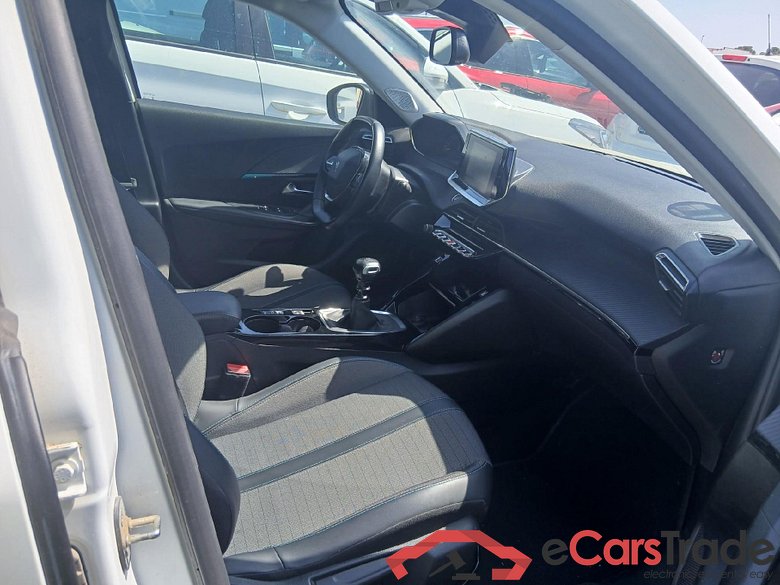 PEUGEOT 2008 / 2019 / 5P / todoterreno Allure BlueHDI 81kW (110CV) #6