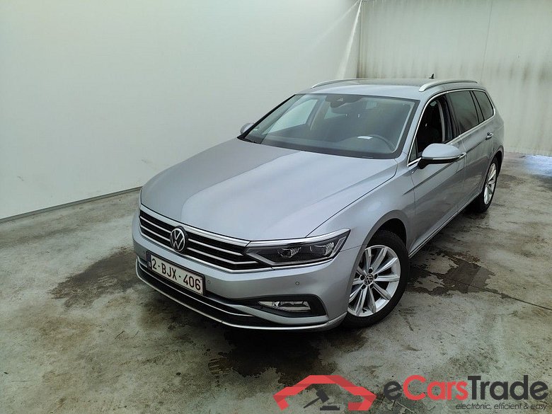 Volkswagen Passat Variant 1.5 TSI OPF Elegance Business 5d #1
