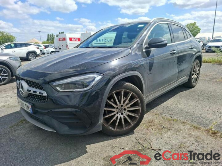 Mercedes GLA 250e Plug-In Hybrid AMG Aut. Pano LED-MultiBeam Widescreen Ambient Burmester Navi Sport-Leather KeylessGo Camera 360 Klima PDC ....