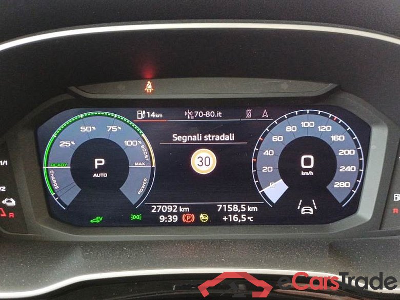 AUDI Q3 SPORTBACK / 2019 / 5P / SUV 45 TFSI E S TRONIC S LINE EDITION #4