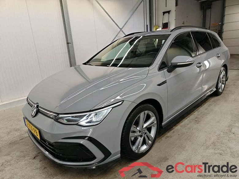VOLKSWAGEN Golf Variant 1.5 eTSI R-Line