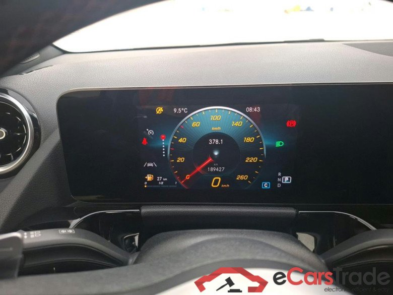 MERCEDES-BENZ GLA / 2020 / 5P / SUV 2.0 GLA 200 D AMG LINE DCT #6