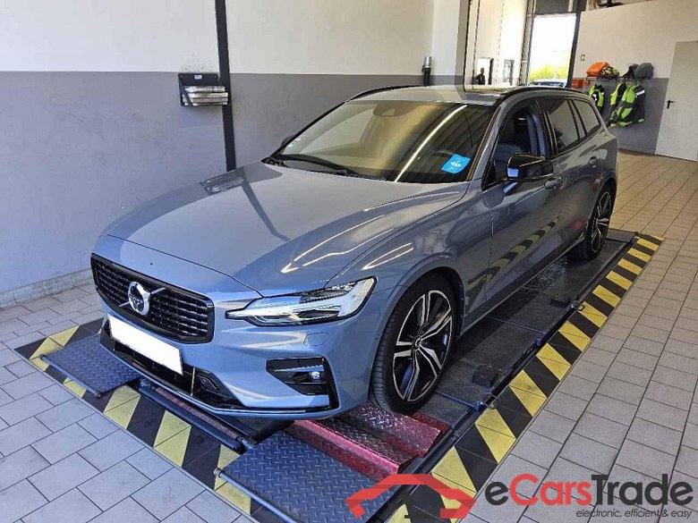 Volvo V60 Kombi (2018->) DE - Kb5 B5 (Benzin) AWD EU6d, Plus Dark Mild-Hybrid, 2021 - 2022 #1