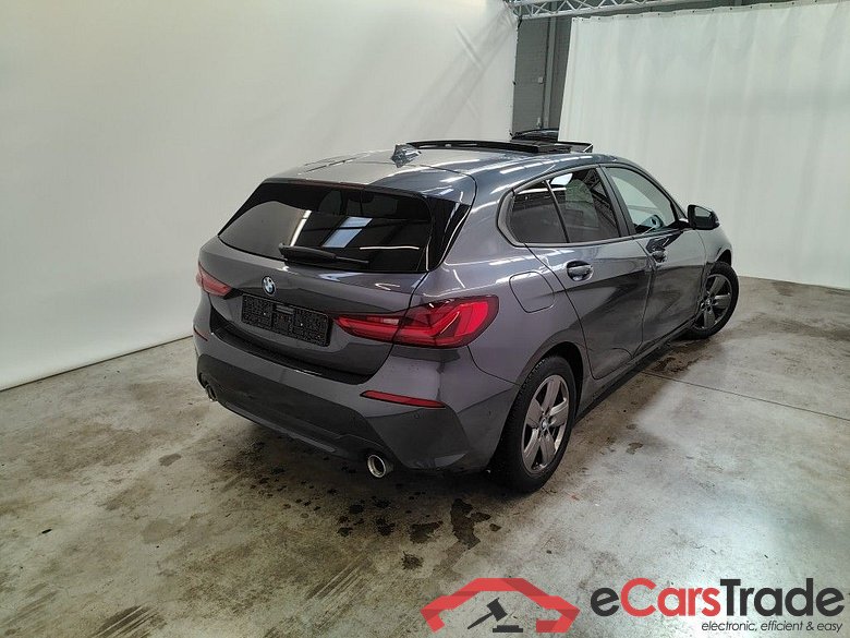 BMW 1 HATCH DIESEL - 2019 118 dA 150 (EU6AP) 5d #2