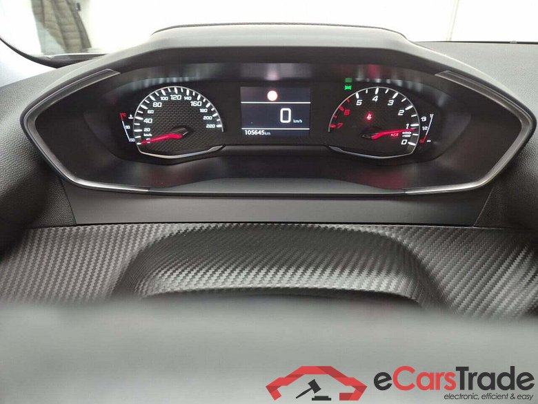 PEUGEOT 2008 1.2 PureTech Active #5
