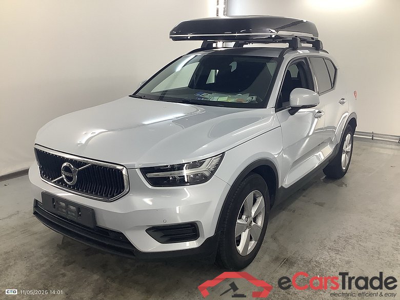 VOLVO XC40 1.5 T3 MOMENTUM CORE