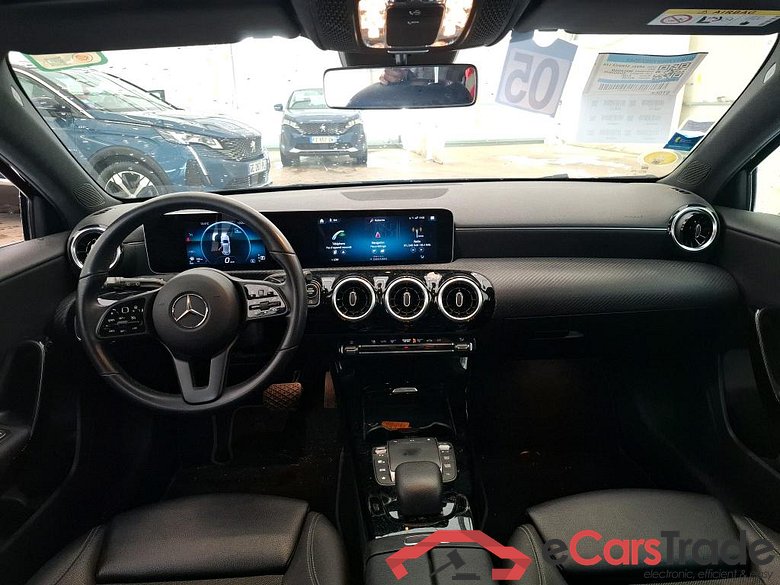 MERCEDES-BENZ Classe A Compact / 2018 / 5P / Berline A 180 d Business Line BVA #5