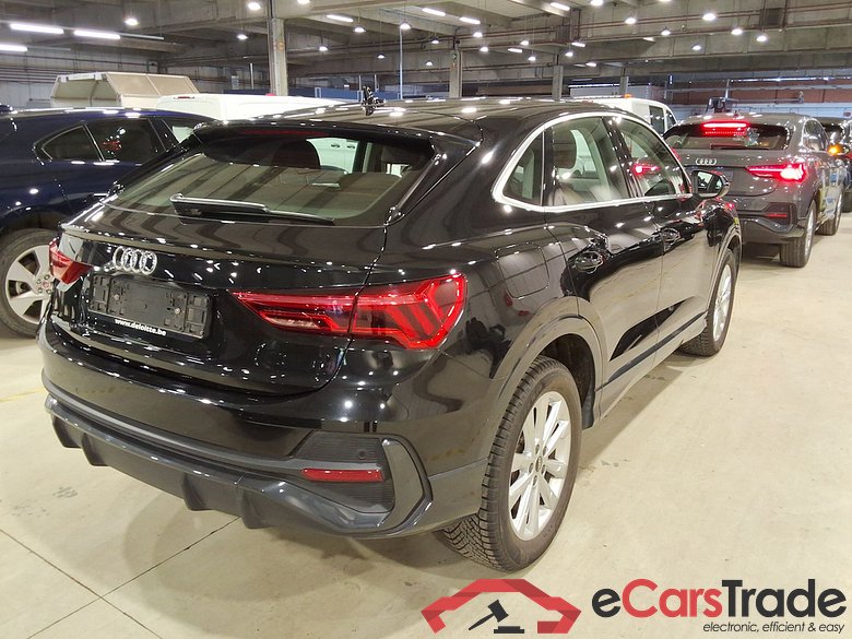 AUDI Q3 Sportback 1.4 45 TFSI E S TRONIC #4