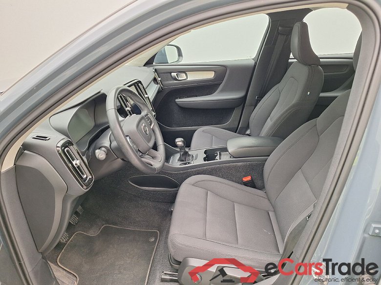 Volvo XC40 1.5 T3 Momentum Pro LED Virtual ACC Navi KeylessGo Klima Camera PDC ... #5