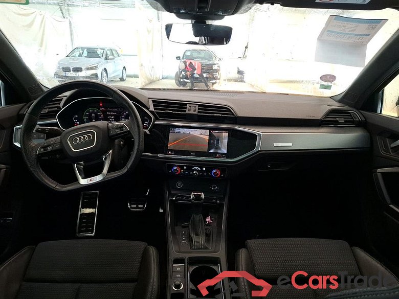 AUDI Q3 / 2018 / 5P / SUV 45 TFSI E 245 S TRONIC S LINE #5