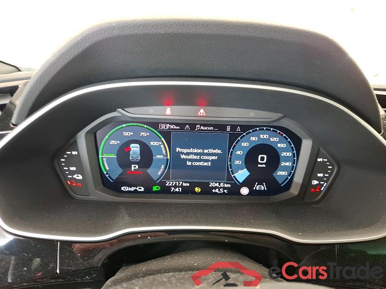 AUDI Q3 / 2018 / 5P / SUV 45 TFSI E 245 S TRONIC S LINE #6